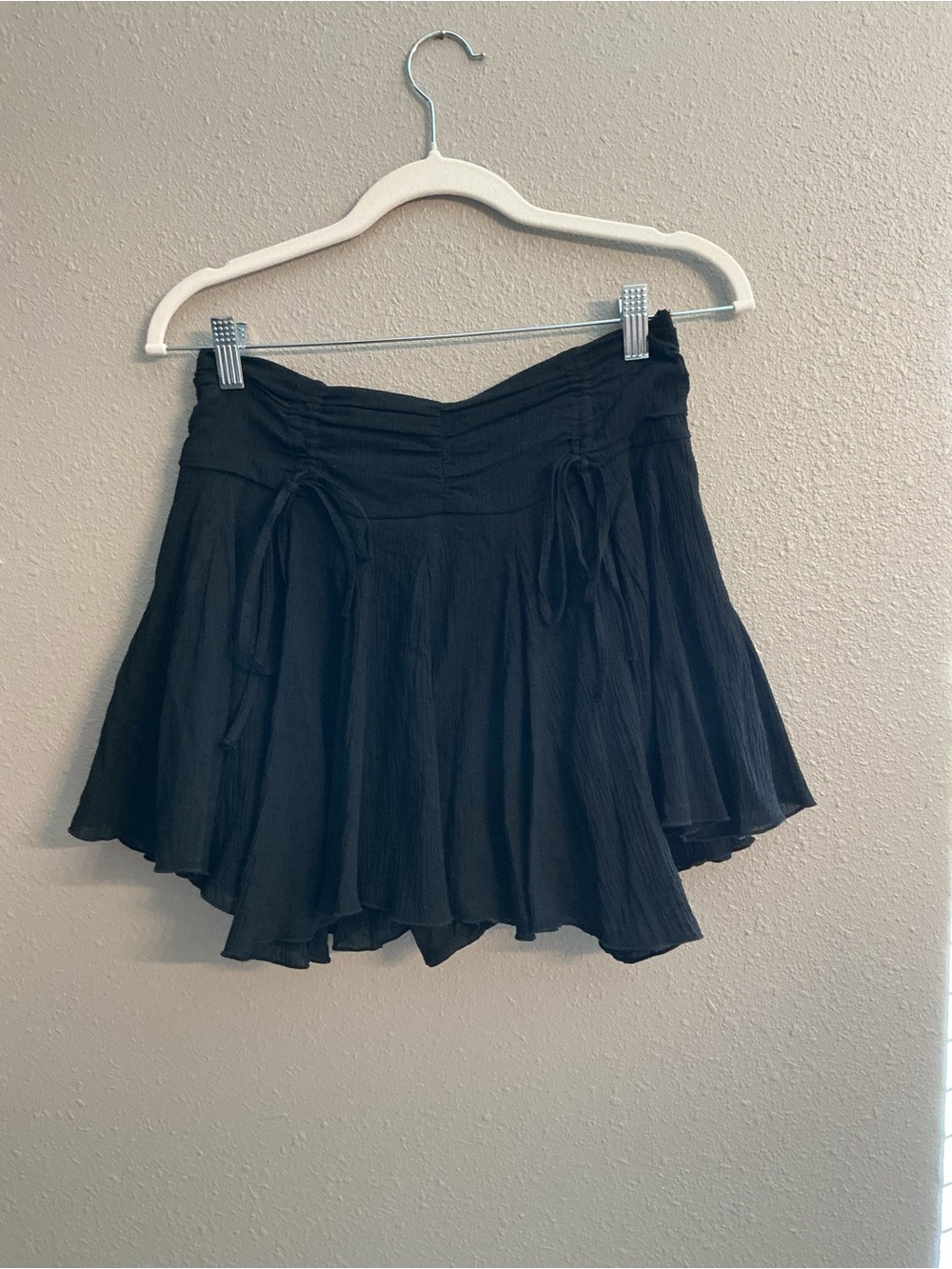 Mustard Seed Black Flowy Ruffled Mini Skirt with Waist Ties